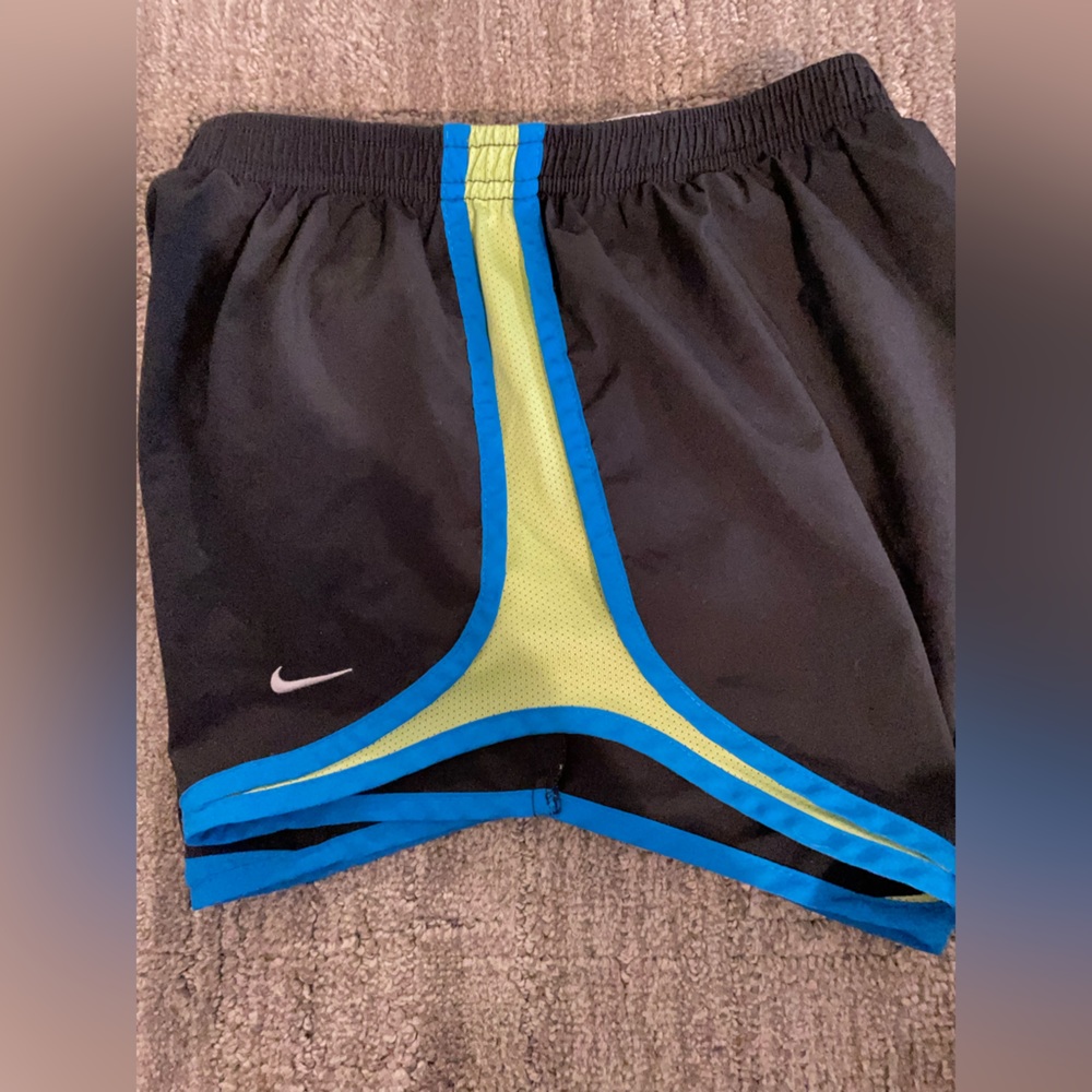 Nike fit dry running shorts